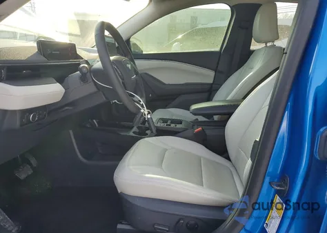 2025 Ford Mustang Mach-E Premium z USA, uszkodzony, nr VIN 3FMTK3SU4SMA15508